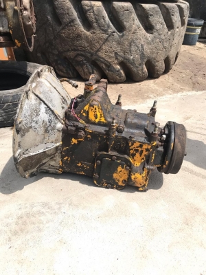 เกียร์อีซูซุ 4เกียร์เดินหน้า 5ถอยหลัง หัวหมูใหญ่ มาจากนอก