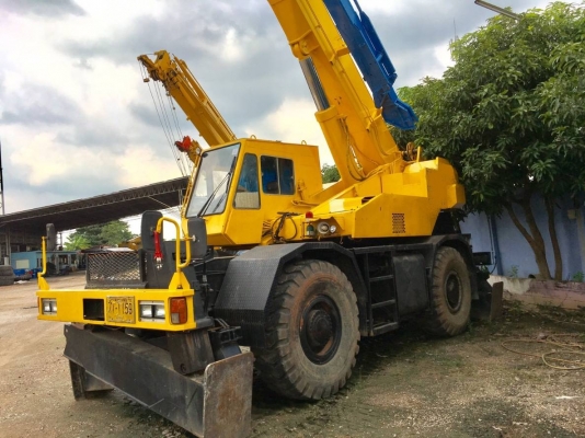 ต้องการขายรถเครน4ล้อ TADANO-25ตัน(M4 ปี90)ทะเบียนพร้อมโอน ต้องการขายรถเครน4ล้อ TADANO-25ตัน(M4 ปี90)ทะเบียนพร้อมโอน