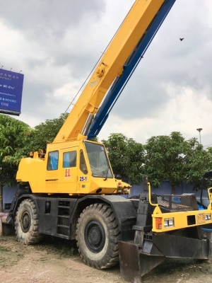 ต้องการขายรถเครน4ล้อ TADANO-25ตัน(M4 ปี90)ทะเบียนพร้อมโอน