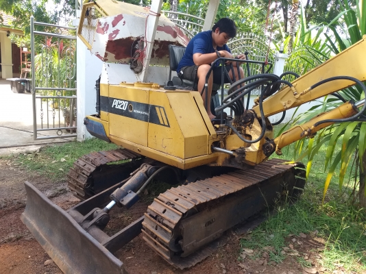 ขายด่วน KOMATSU PC30-3 สภาพสวยพร้อมใช้งาน เครื่องปั้มดีเยี่ยม แรงเร็มกำลังไม่มีตก พร้อมใช้งานทันที สนใจสอบถาม 093 0764943  คุณ ตั้ม