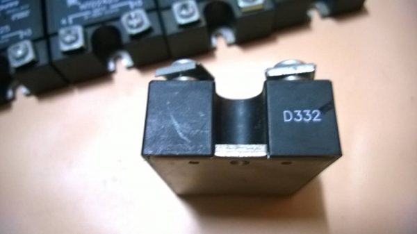 ขายเหมา SSR 8ตัว..... Solid State Relays