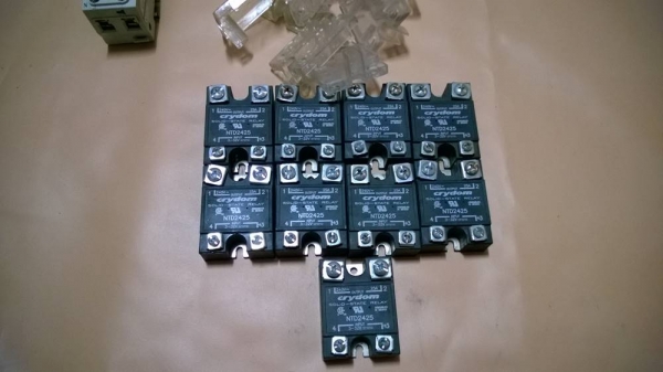 ขายเหมา SSR 8ตัว..... Solid State Relays