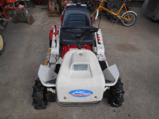 รถตัดหญ้า OREC RM85B2 14แรง พร้อมใช้งาน