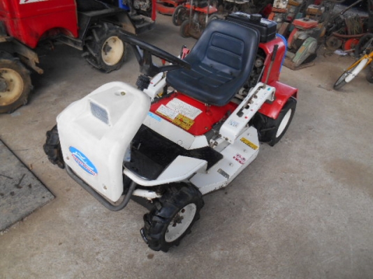 รถตัดหญ้า OREC RM85B2 14แรง พร้อมใช้งาน