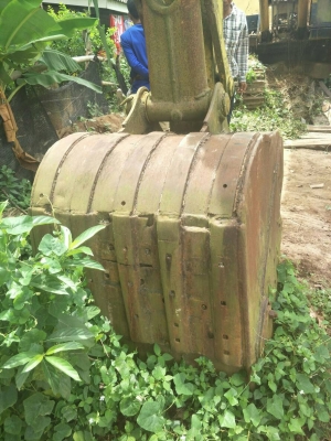 ขายรถแบคโฮ KOMATSU PC200-3 คอลโทรลสั้น ราคา 160000 ขายรถแบคโฮ KOMATSU PC200-3 คอลโทรลสั้น ราคา 160000