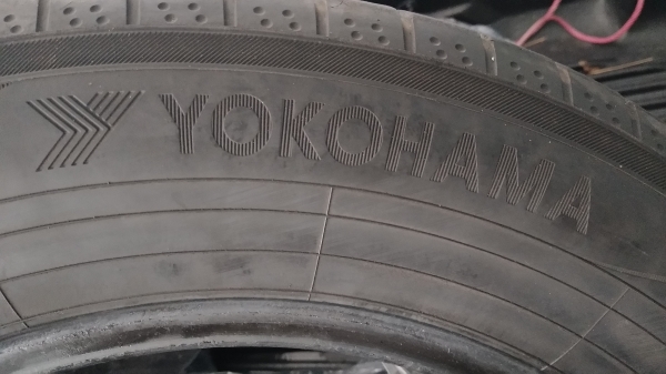 ขายยาง YoKohama 215/55/16 สัปดาห์ที่33ปี14