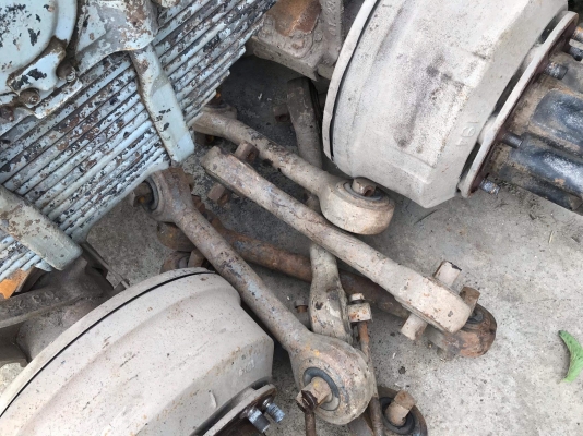 ขายชุดช่วงล่าง ร็อกกี่ 240 เบรคใหญ่