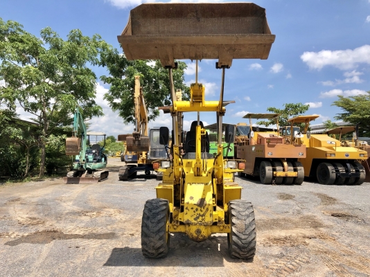 ขายรถตัก FURUKAWA FL35-2 ระบบเลี้ยวเอวอ่อน สมบูรณ์พร้อมใช้ครับ FROM JAPAN ติดต่อ 063-9316985 ID LINE : 0639316985