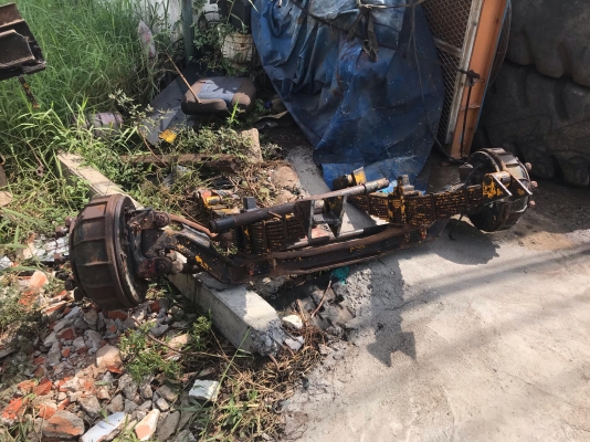 คานหน้าพร้อมแหนบ อีซูซุร็อคกี้ ผ้าเบรคกว้าง5นิ้ว มาจากนอก