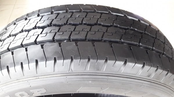 ยาง215/70/15 ปี17/2 15/2 DUNLOP 4 เส้น