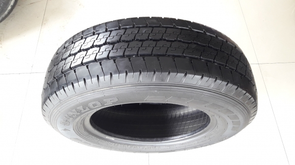 ยาง215/70/15 ปี17/2 15/2 DUNLOP 4 เส้น