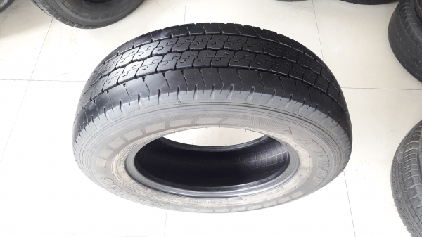ยาง215/70/15 ปี17 DUNLOP SP LT36 4 เส้น