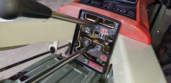 รถพรวนดินพร้อมใช้งาน 7.5 แรง ใบตีดิน 70 \% รถพรวนดินพร้อมใช้งาน 7.5 แรง ใบตีดิน 70 \%