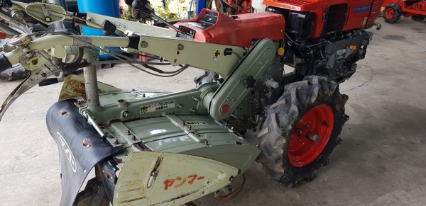 รถพรวนดินพร้อมใช้งาน 7.5 แรง ใบตีดิน 70 \% รถพรวนดินพร้อมใช้งาน 7.5 แรง ใบตีดิน 70 \%