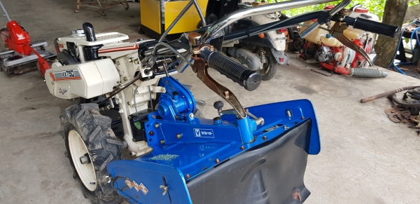 รถพรวนดิน 7.5 แรง ใบตีดิน 80 \% พร้อมใช้งาน รถพรวนดิน 7.5 แรง ใบตีดิน 80 \% พร้อมใช้งาน