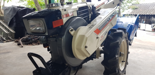 รถพรวนดิน 7.5 แรง ใบตีดิน 80 \% พร้อมใช้งาน รถพรวนดิน 7.5 แรง ใบตีดิน 80 \% พร้อมใช้งาน