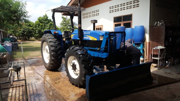 ปี59นิวฮอลแลนด์7610s.ใช้งาน2900ชม.