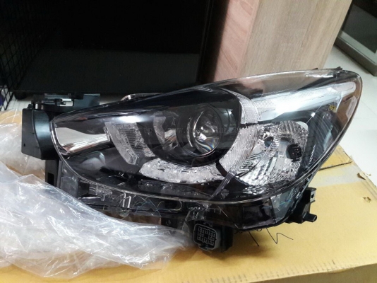 ไฟหน้าโปรเจคเตอร์ Mazda2 sky ของใหม่ แท้ ข้างซ้าย