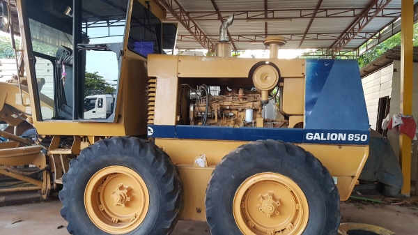 ขายและให้เช่า รถเกรด GALION 850 B หักเอวได้ ใบมีด 14 ฟุต สภาพพร้อมใช้งาน สนใจติดต่อ 081-9652321