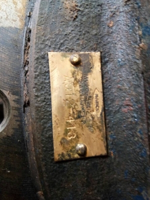 ต้องการขายด่วน ! มอเตอร์ตัวเดินพร้อมเฟือง SK220-2 สภาพพร้อมใช้งาน