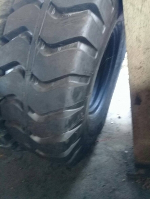 ต้องการขายด่วน !! ยาง+กระทะ 1006-25 ของรถเครน M4 ครับผม