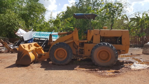 ขาย รถตัก KOMATSU 515 รถใช้งานอยู่ประจำ ราคาต่อรองได้ ขาย รถตัก KOMATSU 515 รถใช้งานอยู่ประจำ ราคาต่อรองได้