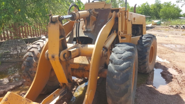 ขาย รถตัก KOMATSU 515 รถใช้งานอยู่ประจำ ราคาต่อรองได้ ขาย รถตัก KOMATSU 515 รถใช้งานอยู่ประจำ ราคาต่อรองได้