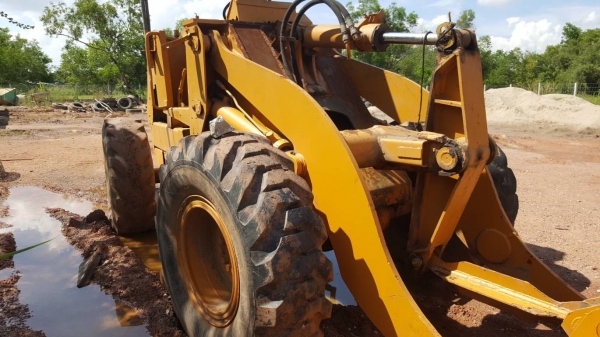 ขาย รถตัก KOMATSU 515 รถใช้งานอยู่ประจำ ราคาต่อรองได้ ขาย รถตัก KOMATSU 515 รถใช้งานอยู่ประจำ ราคาต่อรองได้