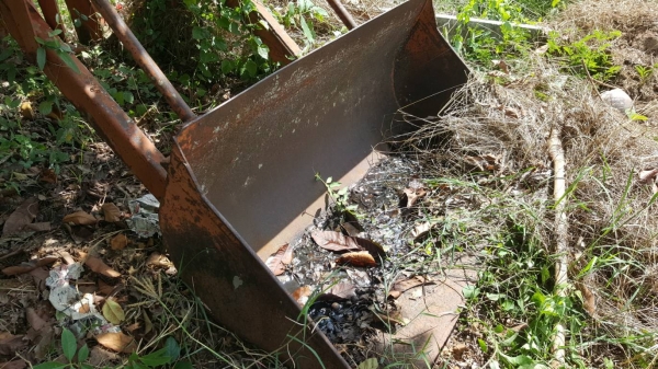 ขาย ชุดบุ้งกี๋ตัก สำหรับติดรถไถ ขายตามสภาพ ไม่มีปั้มไฮดรอริค ขาย ชุดบุ้งกี๋ตัก สำหรับติดรถไถ ขายตามสภาพ ไม่มีปั้มไฮดรอริค