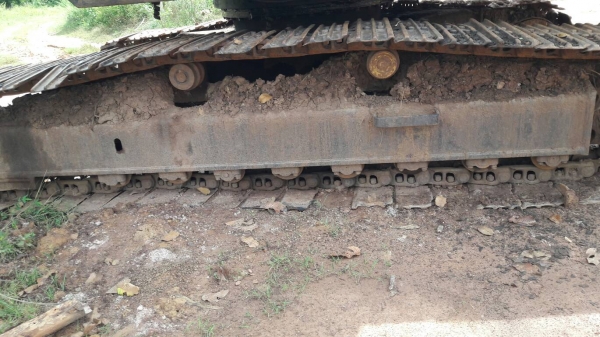 ขาย แบคโฮ KOMATSU PC200LC-5 เอกสารใบอินวอยซ์ เครื่องเดิม ปั้มดี ช่วงล่างต้องเช็คหน่อย ราคาต่อรองได้ ขาย แบคโฮ KOMATSU PC200LC-5 เอกสารใบอินวอยซ์ เครื่องเดิม ปั้มดี ช่วงล่างต้องเช็คหน่อย ราคาต่อรองได้