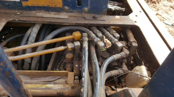 ขาย แบคโฮ KOMATSU PC30-6 พร้อมใช้งานครับ