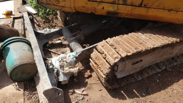 ขาย แบคโฮ KOMATSU PC30-6 พร้อมใช้งานครับ