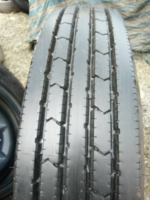 ขายยาง บริดจสโตน 700R16 ถอดป้ายแดงพร้อมกะทะ ปี18 ตุ่มยางใหม่รางๆ วิ่งใช้งานมาพันโล คุ้มสุดๆ จำนวน 4 