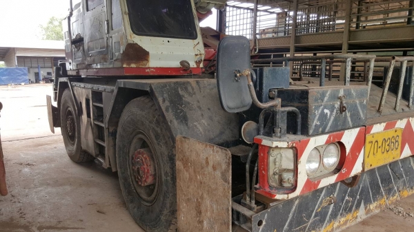 ต้องการขาย รถเครน TADANO 4ล้อ 20ตัน M3 ทะเบียนพร้อมโอน รถพร้อมใช้งาน