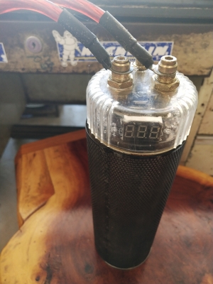 คาปาซิเตอร์ Magnum 2.0f สภาพพร้อมใช้งาน ซื้อมาแทบไม่ได้ใช้