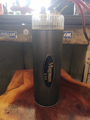 คาปาซิเตอร์ Magnum 2.0f สภาพพร้อมใช้งาน ซื้อมาแทบไม่ได้ใช้