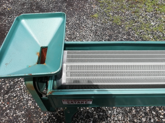 เครื่องคัดพันธ์ุข้าวเก่าญี่ปุ่น SATAKE  WS-06E