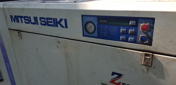 ปั้มลมสกรู ไฟ 200 สามสาย 30 แรง