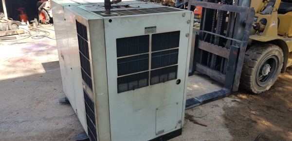 ปั้มลมสกรู ไฟ 200 สามสาย 30 แรง