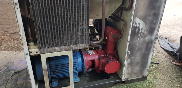 ปั้มลมสกรู ไฟ 200 สามสาย 30 แรง