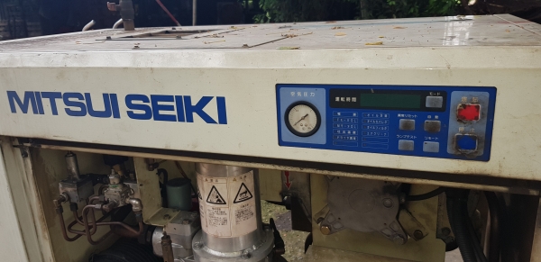 ปั้มลมสกรู ไฟ 200 สามสาย 30 แรง