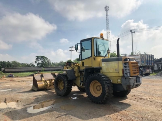 ขาย 685,000 บาท KOMATSU WA120-3A เครื่อง(หิตใหม่) ปั้มไฮโดรลิกเปลี่ยน(ใหม่) ต่อแขน เปิดปาก ตู้เก๋ง (แอร์เย็น) ยางสวย เอกสารชื้อขาย  รถอยู่  นครปฐม โทร 0610710295  สนใจ รายการสินค้า อื่นๆ ที่ เว็ปไชค์ Truck2Hand https://www.truck2hand.com/index.php?actions