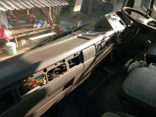 สิบล้อหัวลาก HINO 2K รถปี 45 รถสวยประวัติดี ไม่เคยชนหนัก ราคาต่อรองได้.