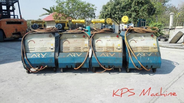 ตู้เชื่อมรุ่นงานหนัก ROCKET 400 Amp ระบบ AC.DC ใช้ไฟได้ 2 ระบบ 220/380V สภาพสวยเชื่อมนุ่มพร้อมใช้