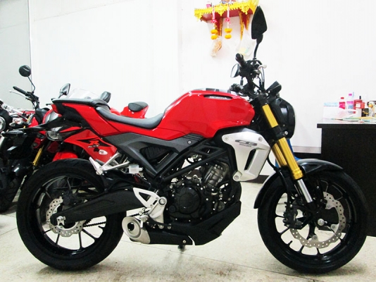 (โอนฟรี) ขาย Honda CB 150 R ปี 2018 ไมล์แท้ 2558 กม รถหัวฉีดประหยัดน้ำมัน (โอนฟรี) ขาย Honda CB 150 R ปี 2018 ไมล์แท้ 2558 กม รถหัวฉีดประหยัดน้ำมัน