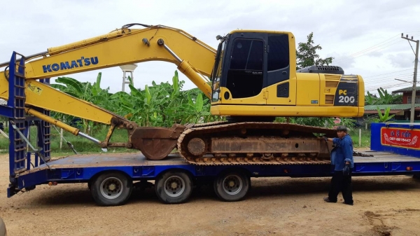 Komatsu Pc200-8ใช้งาน 14271ช.ม ไฟฟ้าครบ เอวแน่น ช่วงล่าเต็มเล่มทะเบียนเจ้าของขายเอง..