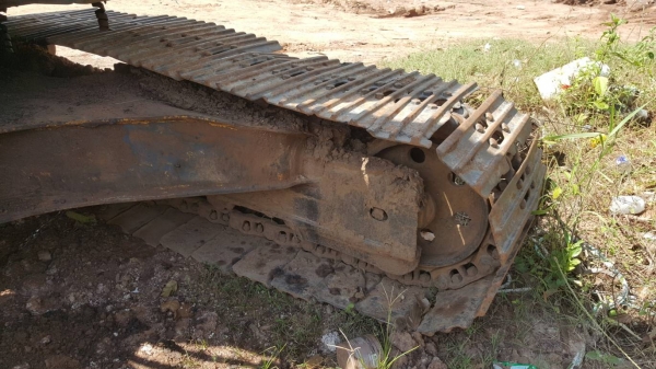 ขายตามสภาพ แบคโฮ KOMATSU PC200LC-5 ช่วงล่าง 60\% บูทสลักมีหลวม เอกสารใบอินวอยซ์ ขายตามสภาพ แบคโฮ KOMATSU PC200LC-5 ช่วงล่าง 60\% บูทสลักมีหลวม เอกสารใบอินวอยซ์