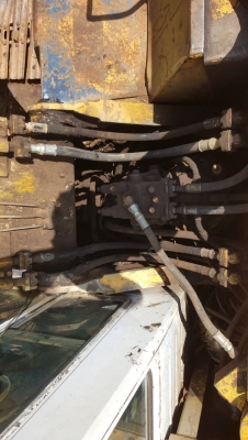 ขายตามสภาพ แบคโฮ KOMATSU PC200LC-5 ช่วงล่าง 60\% บูทสลักมีหลวม เอกสารใบอินวอยซ์ ขายตามสภาพ แบคโฮ KOMATSU PC200LC-5 ช่วงล่าง 60\% บูทสลักมีหลวม เอกสารใบอินวอยซ์