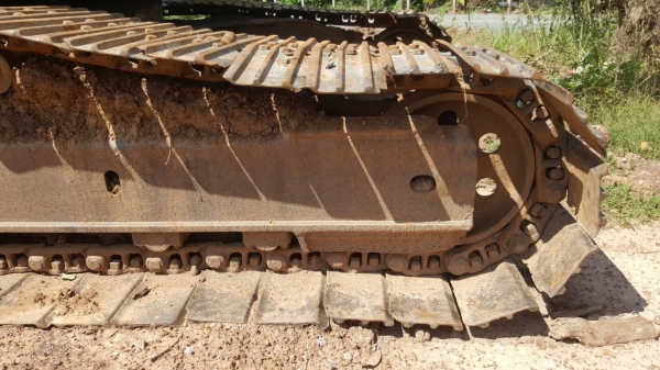 ขายตามสภาพ แบคโฮ KOMATSU PC200LC-5 ช่วงล่าง 60\% บูทสลักมีหลวม เอกสารใบอินวอยซ์ ขายตามสภาพ แบคโฮ KOMATSU PC200LC-5 ช่วงล่าง 60\% บูทสลักมีหลวม เอกสารใบอินวอยซ์