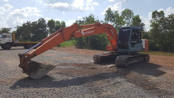 ขาย แบคโฮ HITACHI EX120-3 เก่านอก เล่มทะเบียนครบ รถสวยเต็มทุกระบบ ใช้งานแค่ 8,000 ชม.